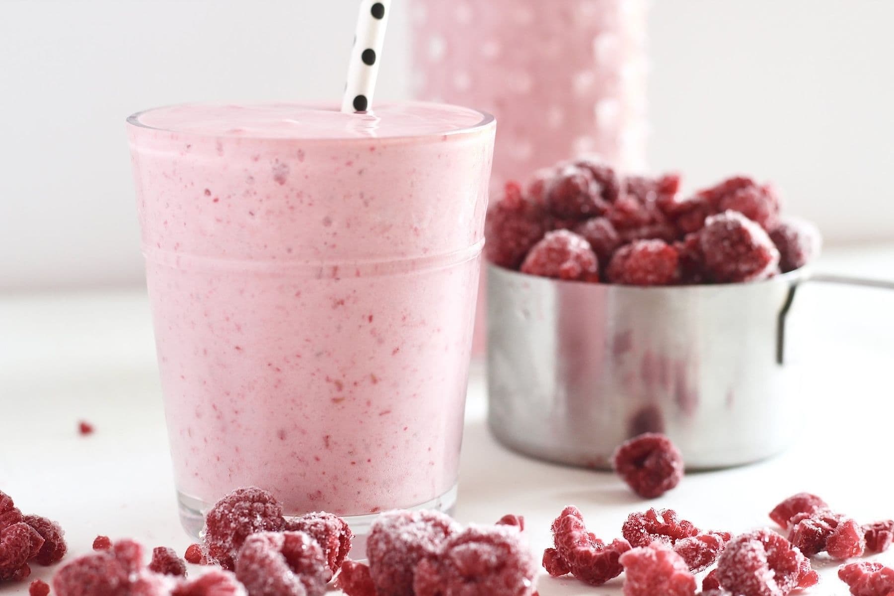 Smoothies often contain loads of sugar. Try these tips and recipes to make a healthy smoothie that won't spike blood glucose.