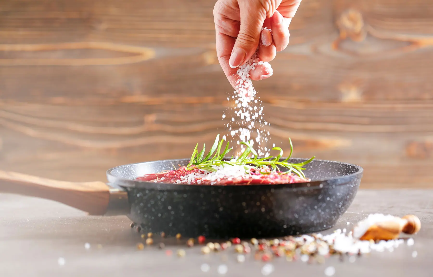 Despite what you’ve heard, not everyone needs to reduce their sodium intake, nor do most people need to guzzle salty drinks. Here’s what the science says about salt.